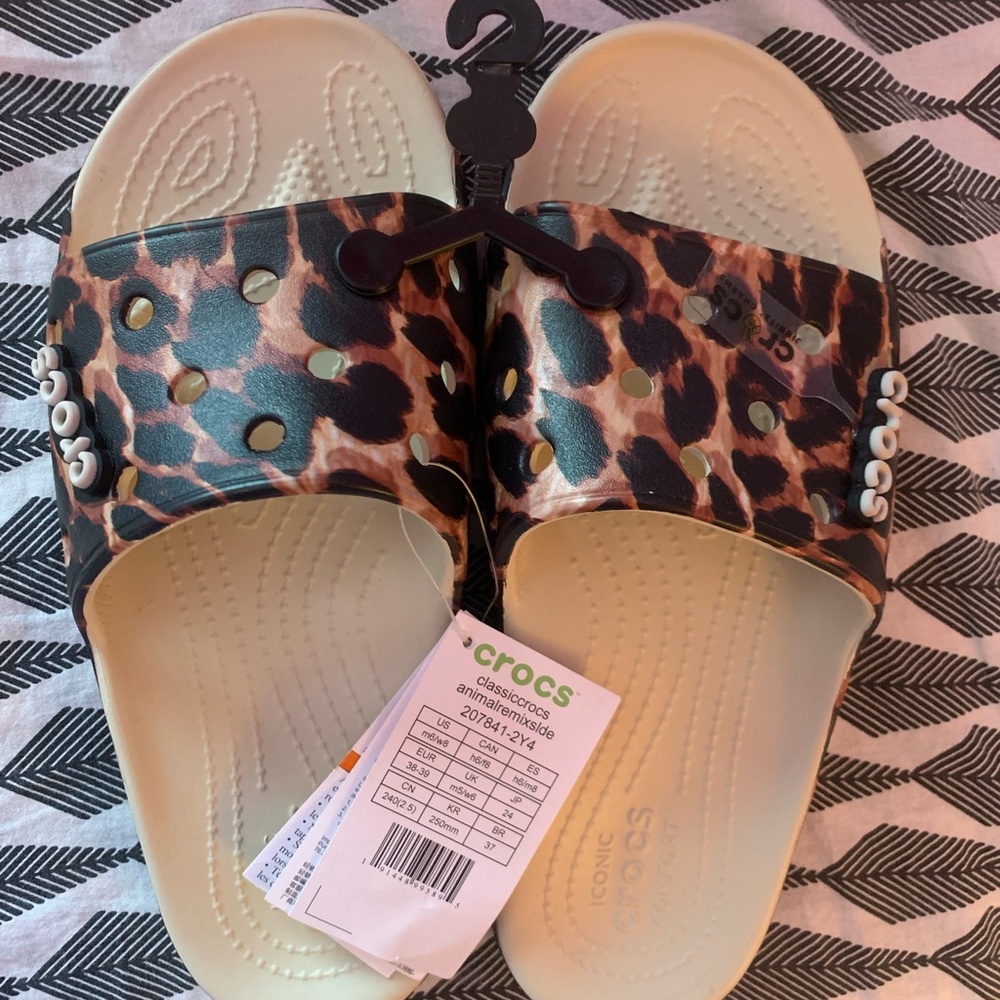 NEW Crocs Slides Cheetah print Size W8 M6